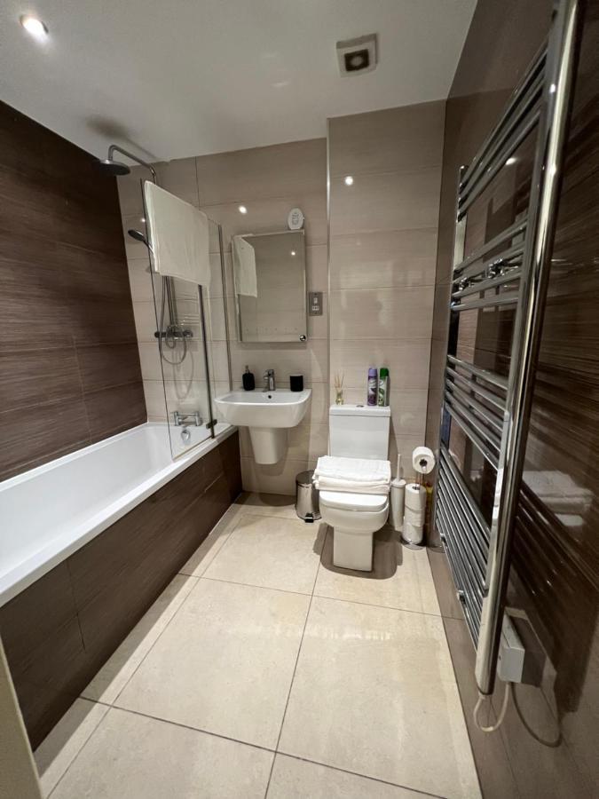 ロンドン 3Bed Flat 3Wc And Great Location Near Excel City Airport O2 And Canning Town Stationヴィラ エクステリア 写真
