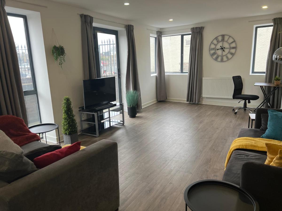 ロンドン 3Bed Flat 3Wc And Great Location Near Excel City Airport O2 And Canning Town Stationヴィラ エクステリア 写真