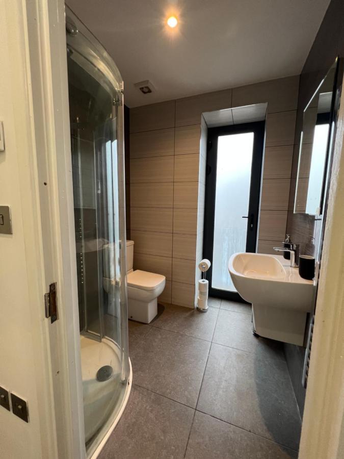 ロンドン 3Bed Flat 3Wc And Great Location Near Excel City Airport O2 And Canning Town Stationヴィラ エクステリア 写真