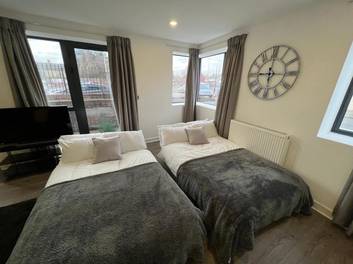 ロンドン 3Bed Flat 3Wc And Great Location Near Excel City Airport O2 And Canning Town Stationヴィラ エクステリア 写真
