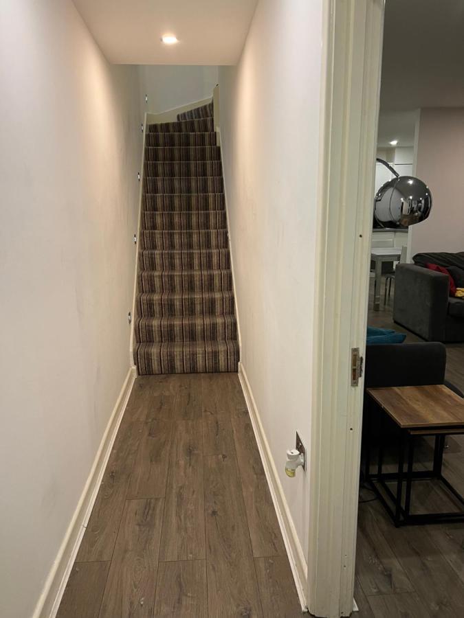 ロンドン 3Bed Flat 3Wc And Great Location Near Excel City Airport O2 And Canning Town Stationヴィラ エクステリア 写真